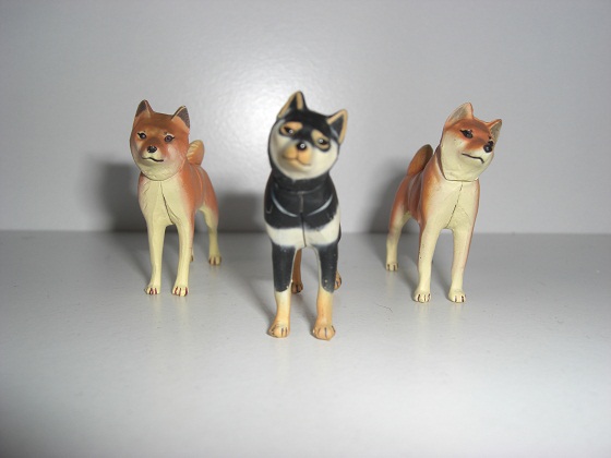 昔あったチョコエッグの柴犬 笑 お一人様ですが何か