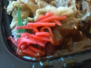 飯テロ！牛てんこ盛りの王道牛カレー
