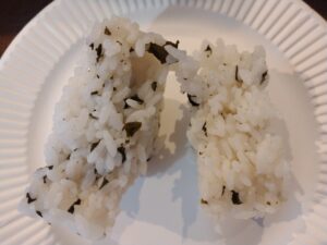 わかめごはんおにぎり（マックスバリュー）