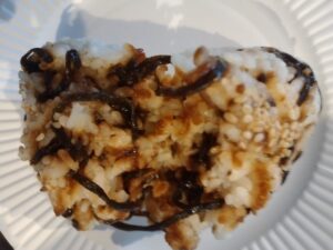 塩こんぶおにぎり（マックスバリュー）