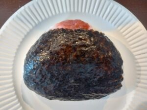 オリジン梅おにぎり（マックスバリュ）