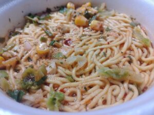 スーパーカップチリトマト味ラーメン（エースコック）