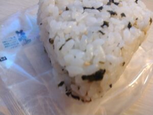 わかめごはんおにぎり（イトーヨーカドー）