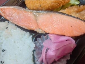 からコロ焼鮭弁当（オータニ）