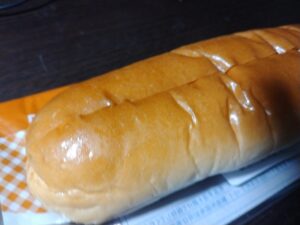 ピーナツクリームサンド（山崎製パン）