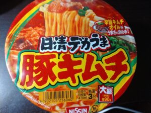 日清デカうま豚キムチ（日清）