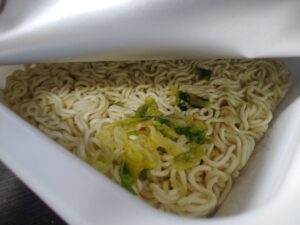 ごつ盛りソース焼そば（東洋水産）