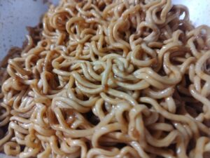 ごつ盛りソース焼そば（東洋水産）