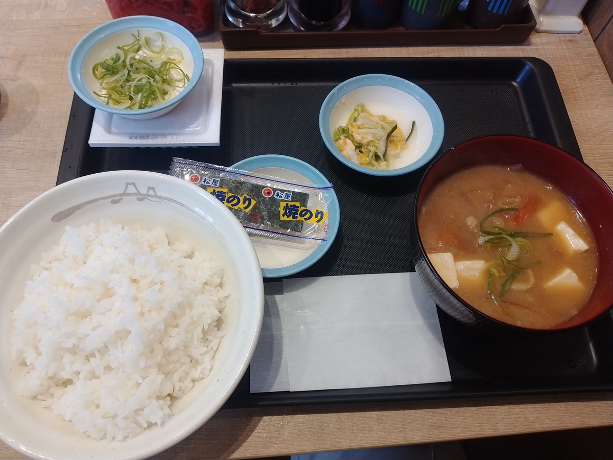 豚汁朝定食（松屋）