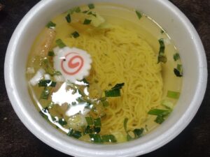 マルちゃん麺づくり鶏ガラ醤油（東洋水産）