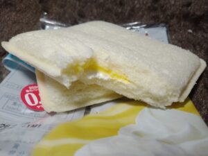 ランチパックカスタード＆ホイップ（山崎製パン）