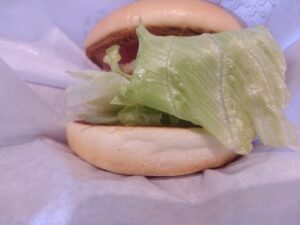 朝の野菜バーガー～オーロラソース～（モスバーガー）