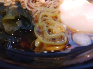 朝そばたぬきそば（名代富士そば）