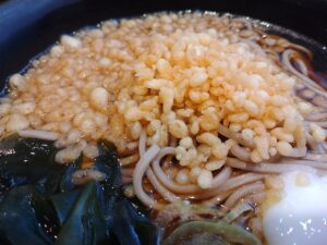 朝そばたぬきそば（名代富士そば）