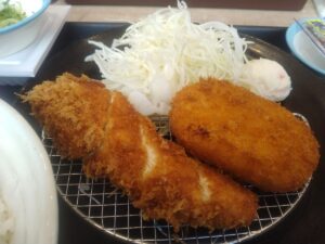 特朝ささみかつ＆コロッケ定食（松のや）