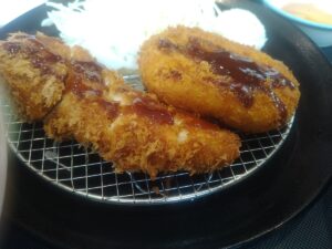 特朝ささみかつ＆コロッケ定食（松のや）