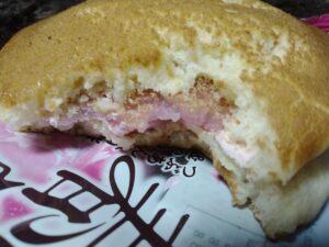 春どらつぶあん入り桜餅＆いちごホイップ（山崎製パン）
