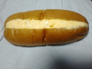 たまごロール（山崎製パン）
