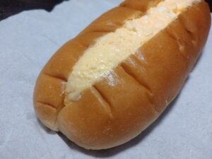 たまごロール（山崎製パン）