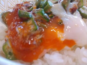 まぜのっけ朝食（すき家）