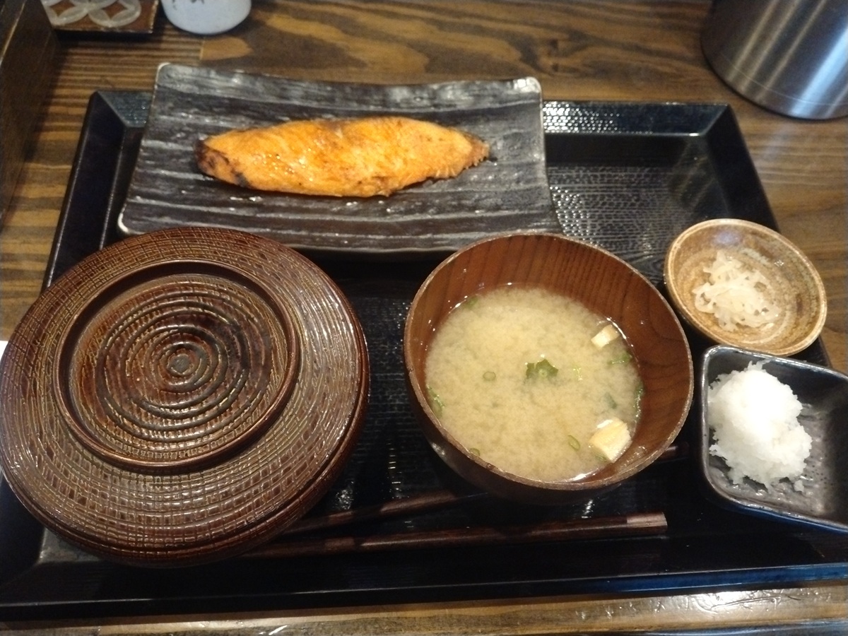 朝じゃけ定食（しんぱち食堂）