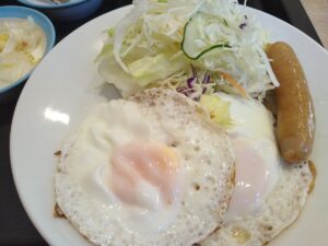ソーセージエッグＷ定食