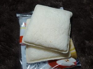 ランチパックりんごカスタード