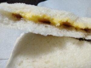 ランチパックプリン風味