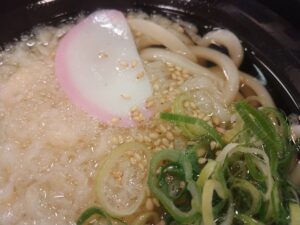 平日限定ランチたぬきうどん