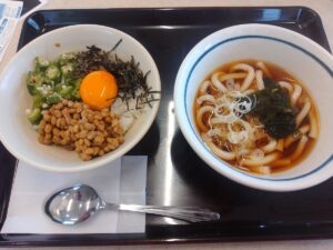 ミニ納豆オクラ丼朝定食