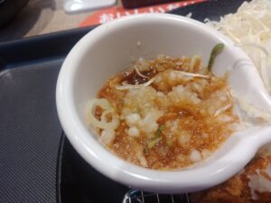 鬼おろしロースかつ定食