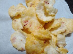 ご飯がススムキムチチップスうま辛キムチ味