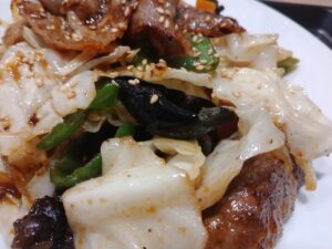 牛肉ときくらげの野菜炒め定食